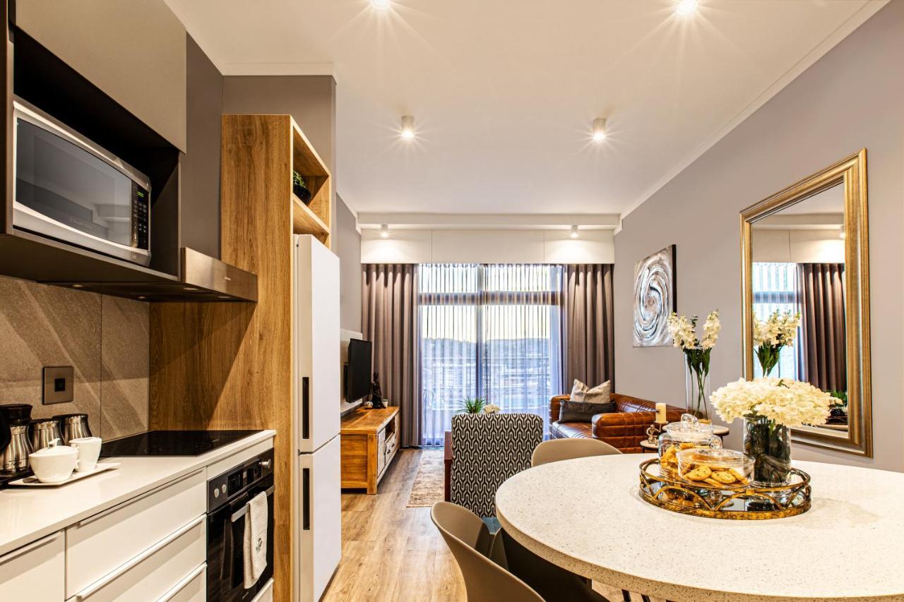Menlyn Maine Residence Unit 1419 Pretoria Exterior foto